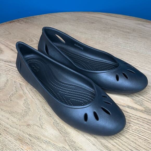 CROCS Kelli Black Ballet Flats Round Toe Slip On Comfort Shoes Women’s Size 10 - Picture 1 of 7